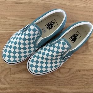 New kids Vans shoes, blue/white checkered, size 3